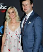 _2018_Disney2C_ABC2C_Freeform_Upfront_at_Tavern_On_The_Green_in_New_York_City__2810429.jpg