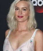 _2018_Disney2C_ABC2C_Freeform_Upfront_at_Tavern_On_The_Green_in_New_York_City__286529.jpg