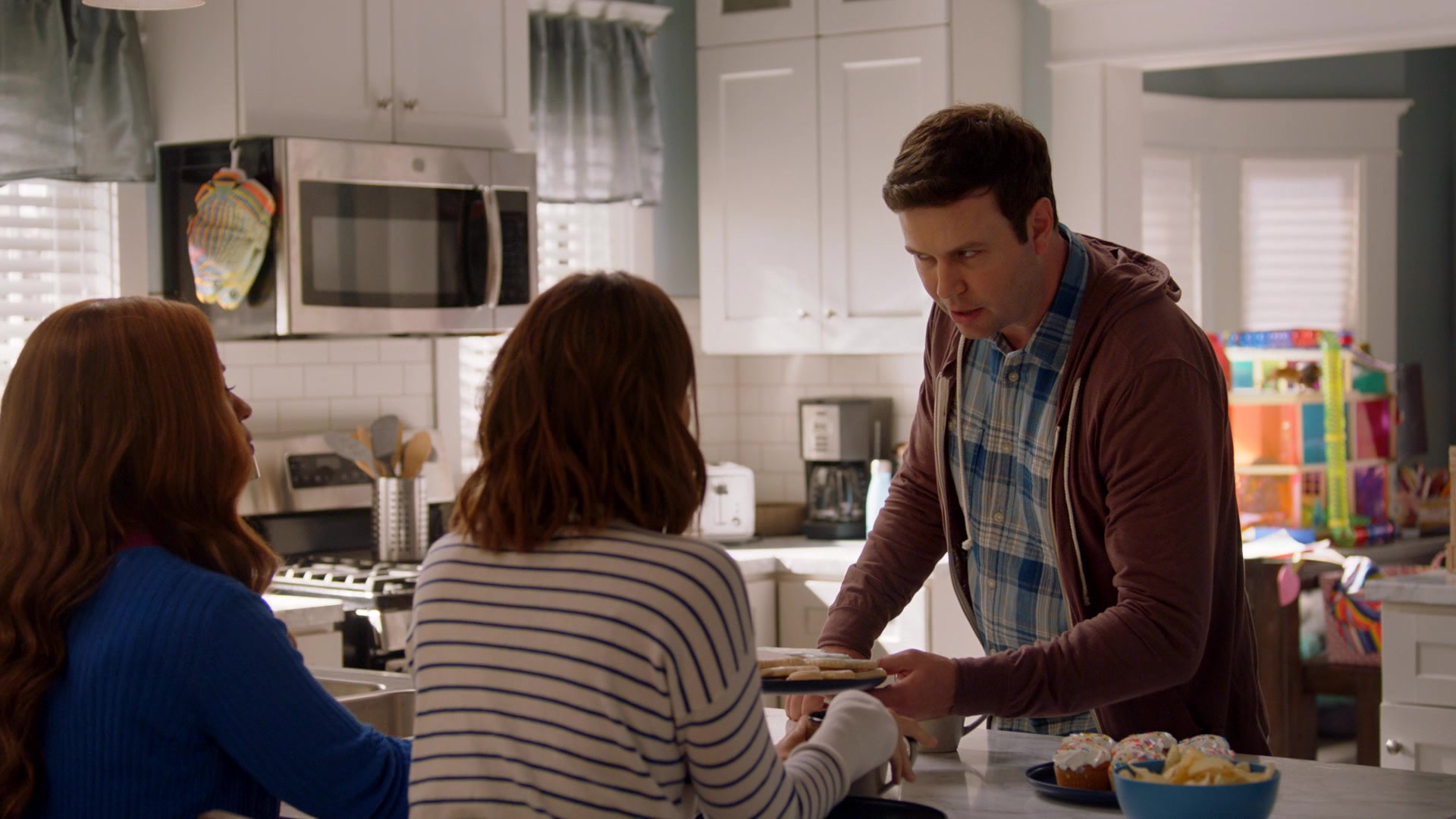 SINGLEPARENTS1X03-_0090.jpg