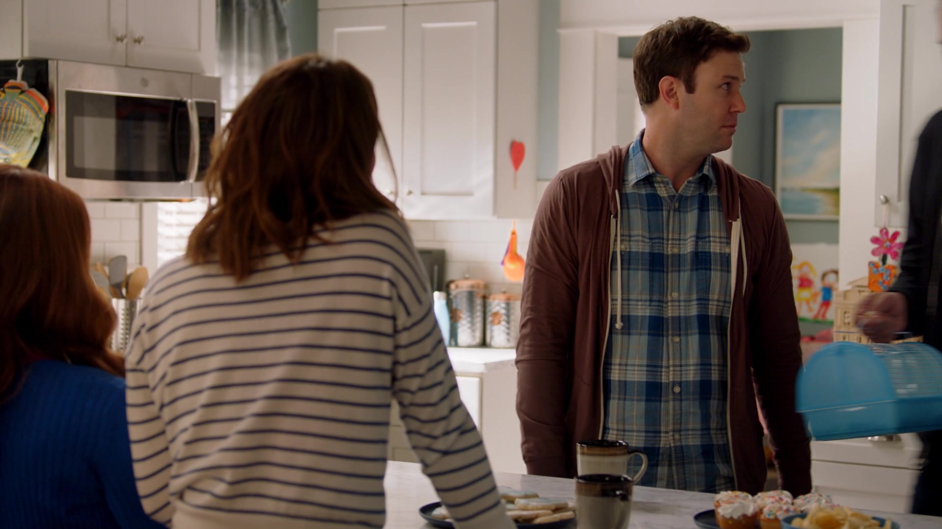 SINGLEPARENTS1X03-_0164.jpg
