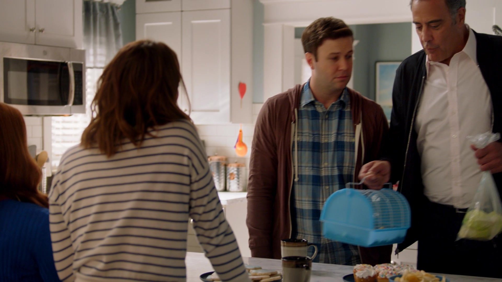SINGLEPARENTS1X03-_0165.jpg