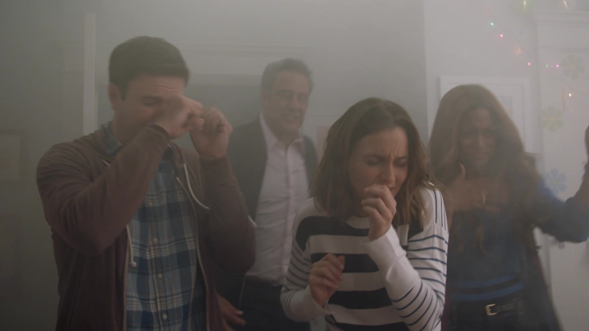 SINGLEPARENTS1X03-_0223.jpg