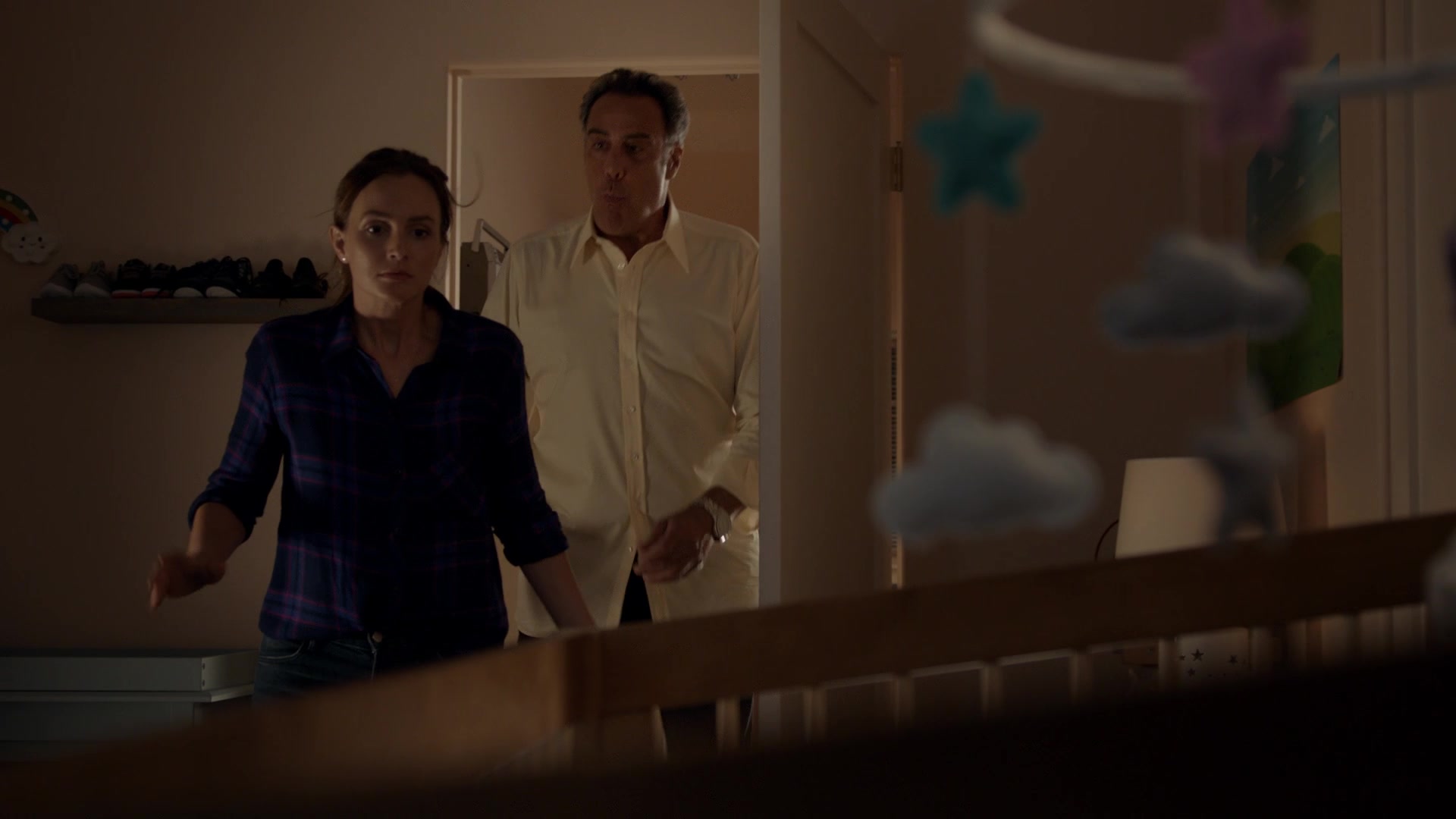 SINGLEPARENTS1X04_1763.jpg