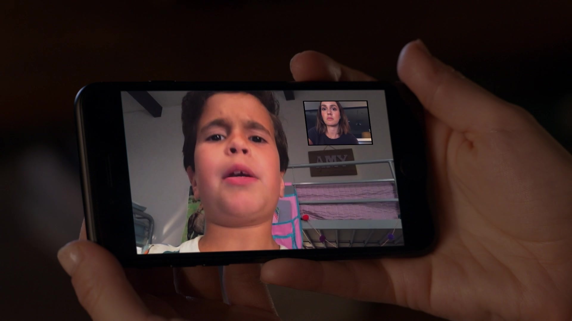 SingleParents1x02-1060.jpg