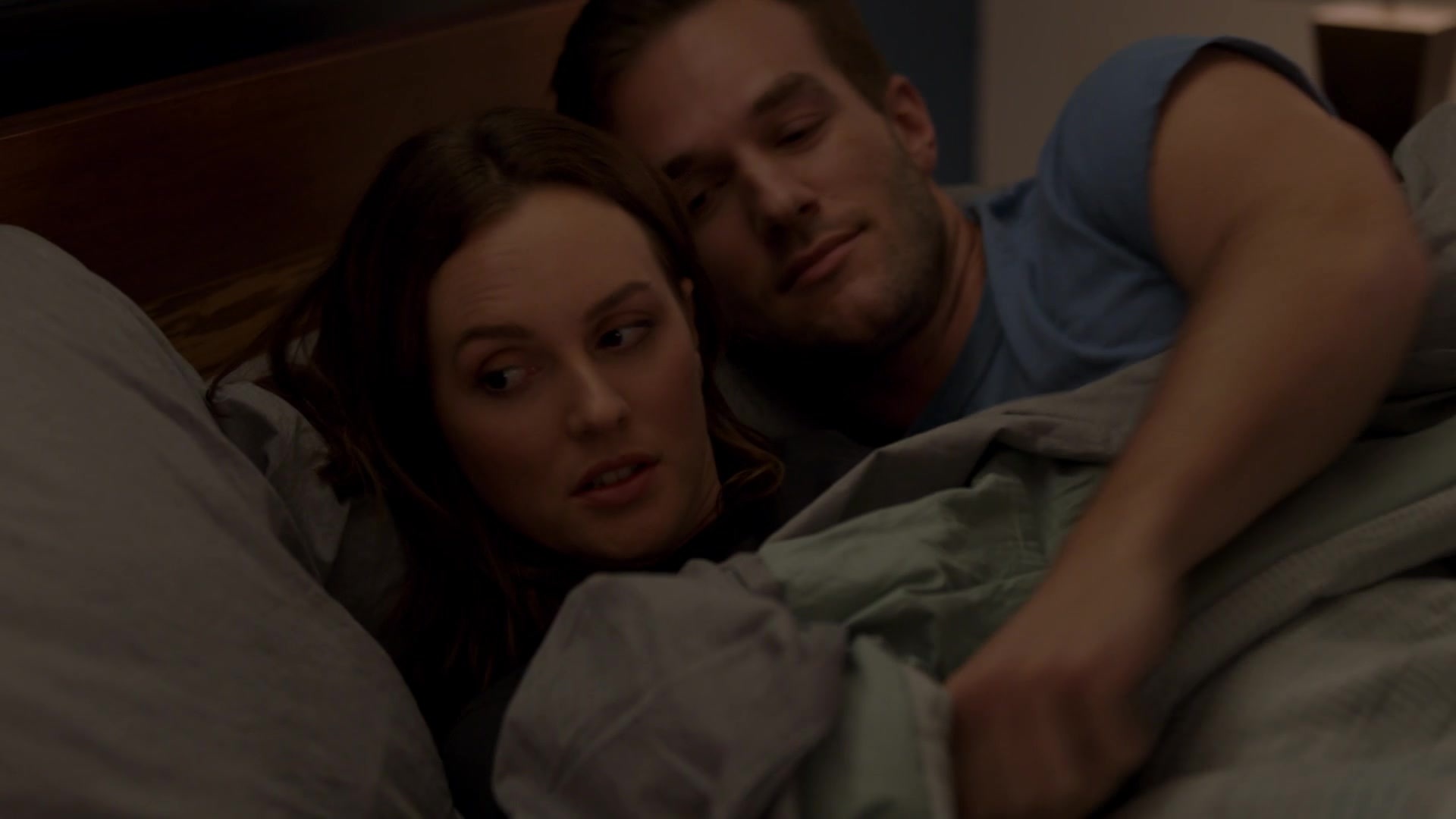 SingleParents1x02-1917.jpg