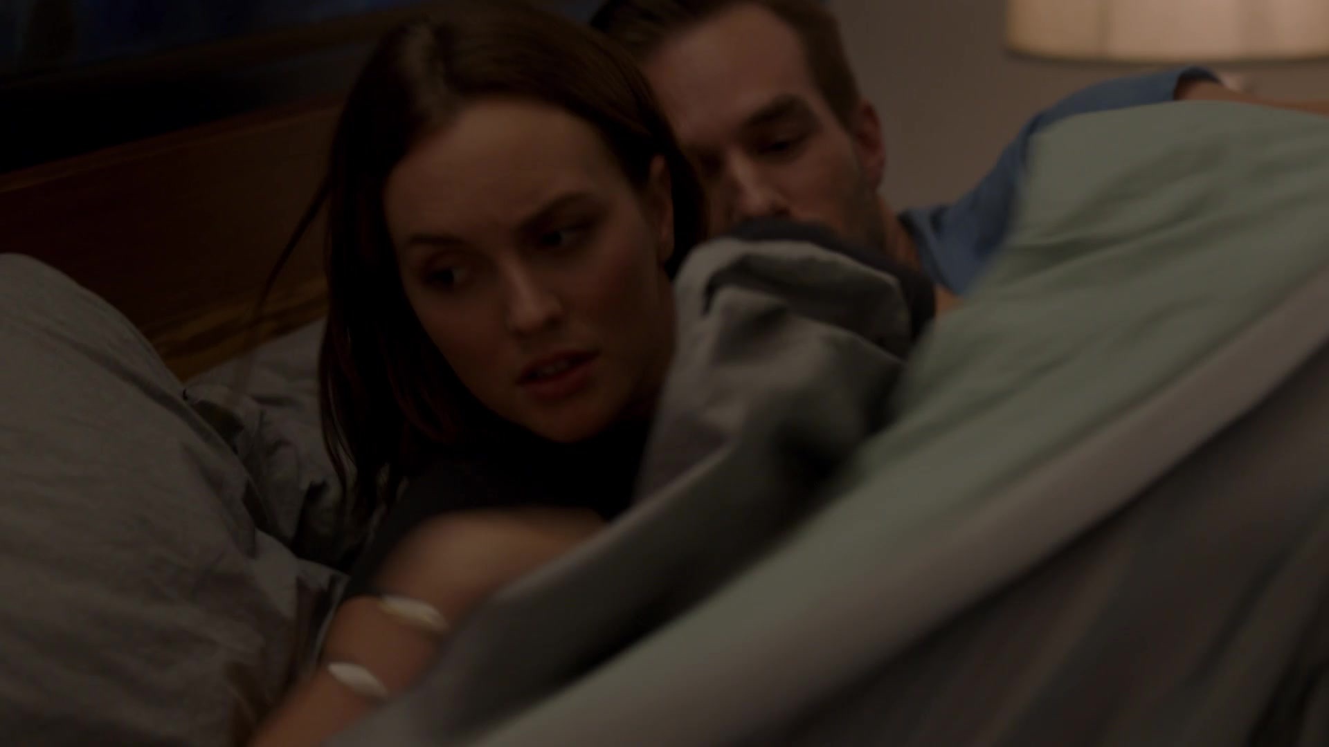 SingleParents1x02-1918.jpg